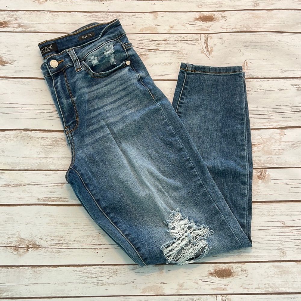 EUC Judy Blue Distressed Slim Fit Jeans 7/28
